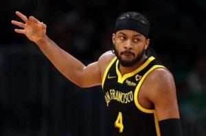 从第11人到连续首发 勇士将用中产级合同续约穆迪