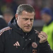 记者：拜仁内部对埃贝尔存在不满，正考虑任命高于他的管理者